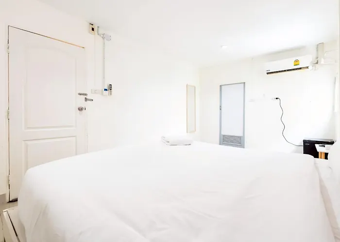 Xx Oh My Nap- Sukhumvit Soi 3 Bts Nana