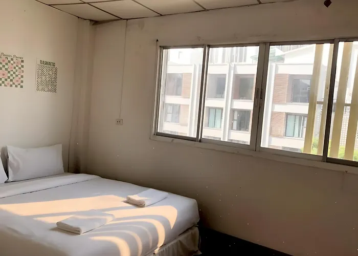 Xx Oh My Nap- Sukhumvit Soi 3 Bts Nana アパート