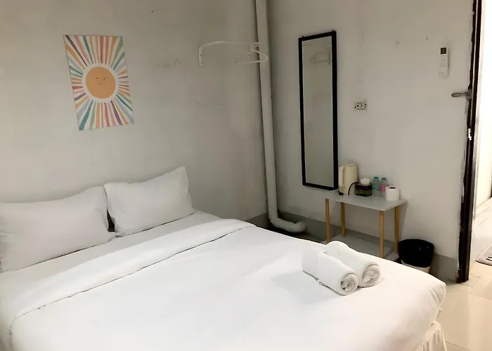 Xx Oh My Nap- Sukhumvit Soi 3 Bts Nana